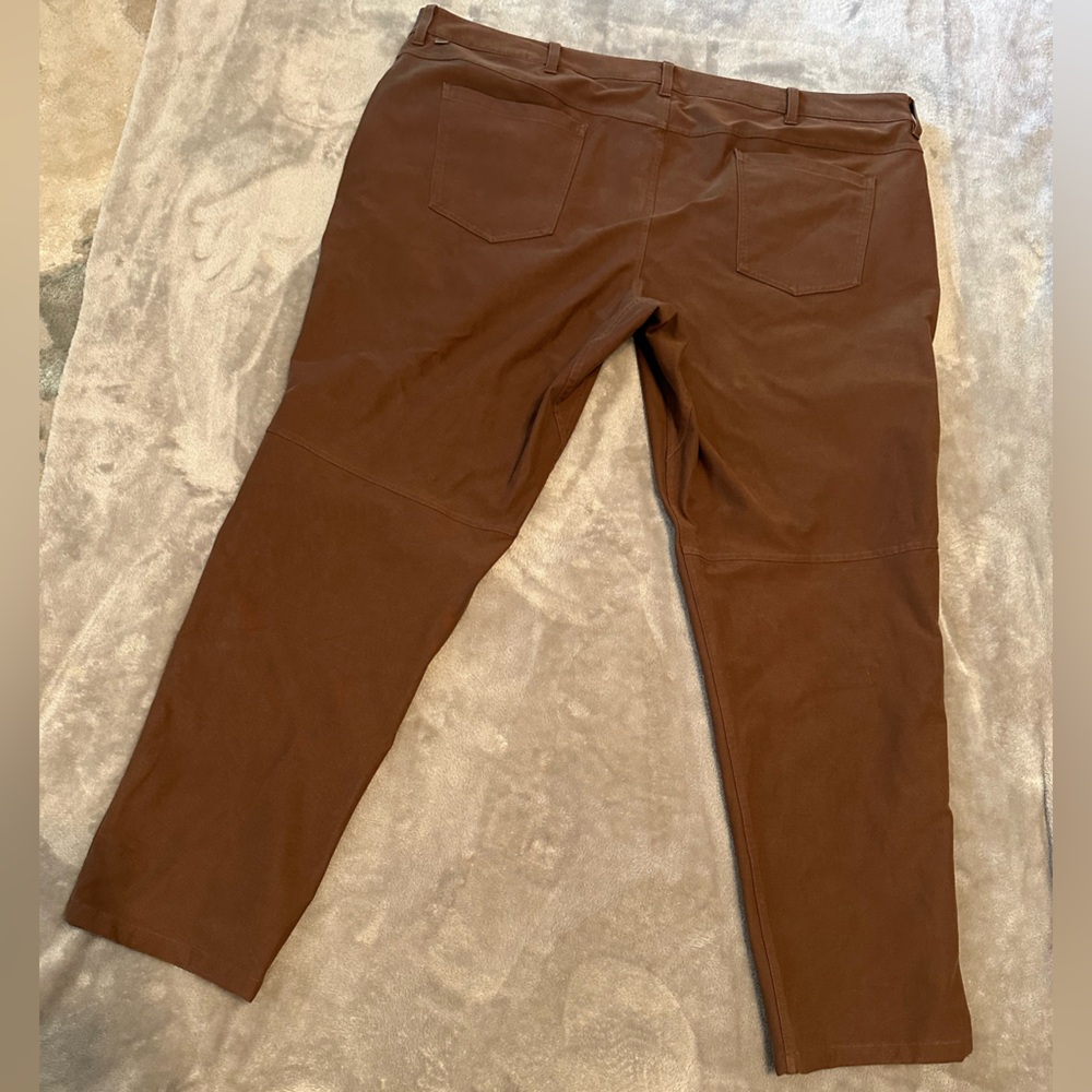 lululemon athletica Men's Chocolate Chinos